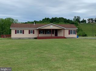 3759 Berne Rd, Hamburg, PA 19526