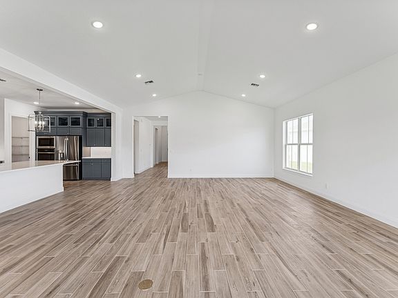 Great Room Dining Area