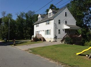 27 Huntington Ave, Methuen, MA 01844