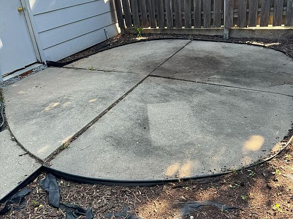 3rd image of 1464 Breckinridge Ct