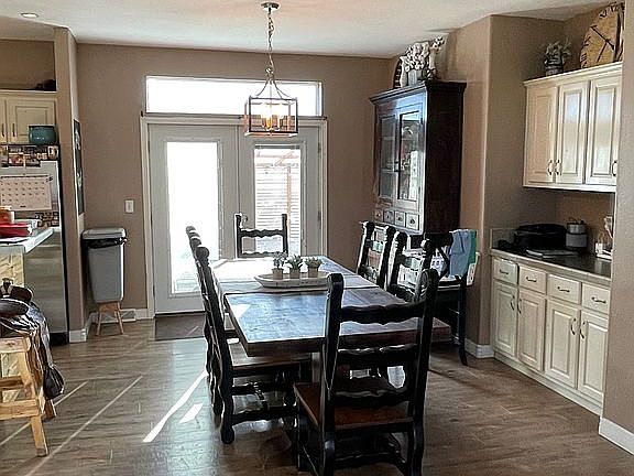3rd image of 23 Taylor Ln