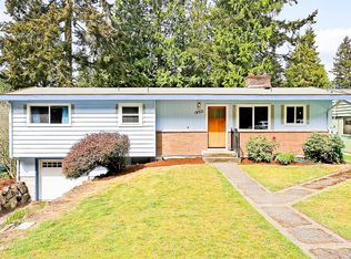 19321 Palatine Ave N, Shoreline, WA 98133