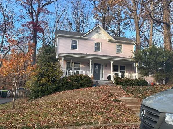 695 Victorian Ct #B, Charlottesville, VA 22901