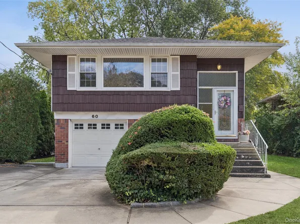 60 Catherine Street, Valley Stream, NY 11581