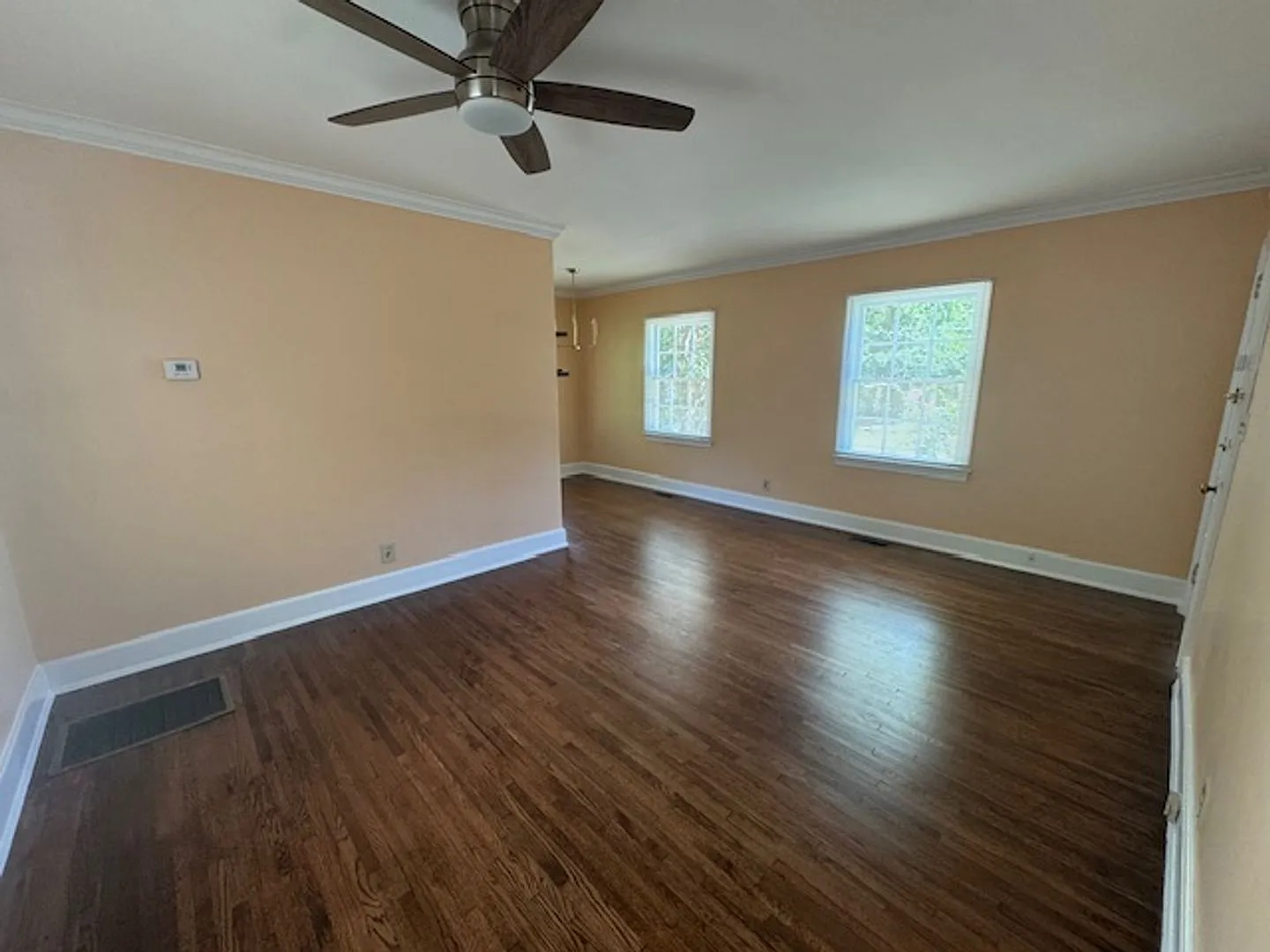607 Edmondson Ave — Photo 2