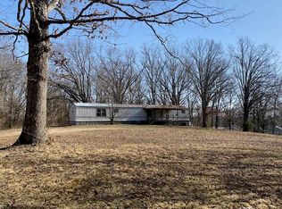 1320 Newbauer Ln, Cabool, MO 65689