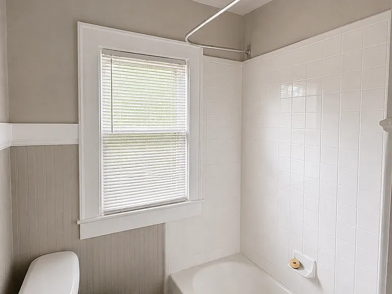 513 Alamance Rd — Photo 13