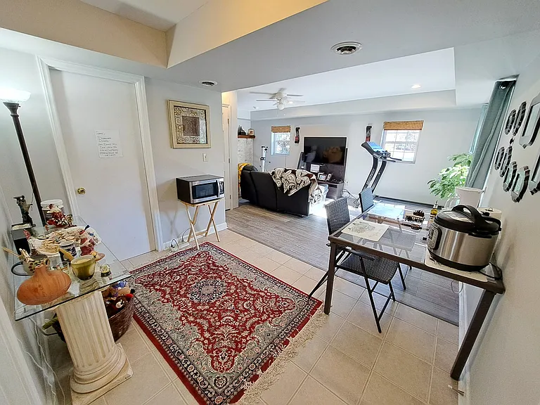 6401 Teague Ln — Photo 13