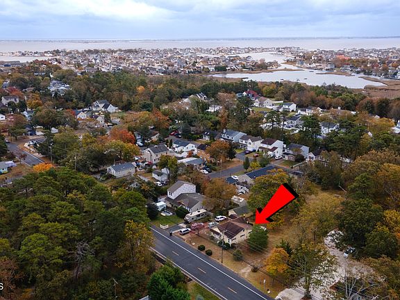 4th image of 219 Kettle Creek Road