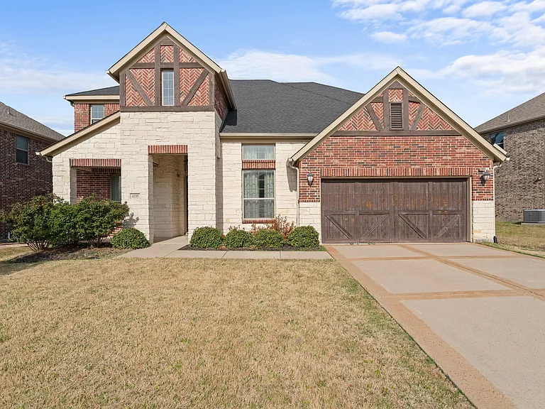 4195 Kate Dr — Photo 2