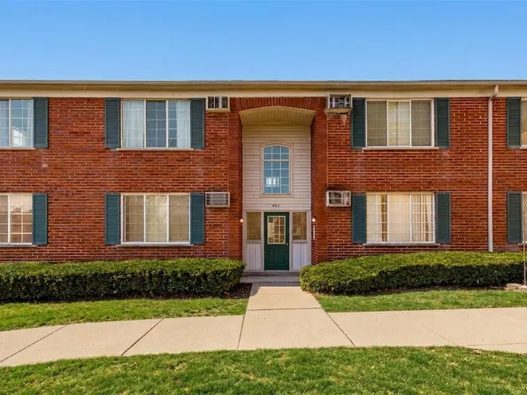 451 Miller Ave APT 211, Rochester, MI 48307