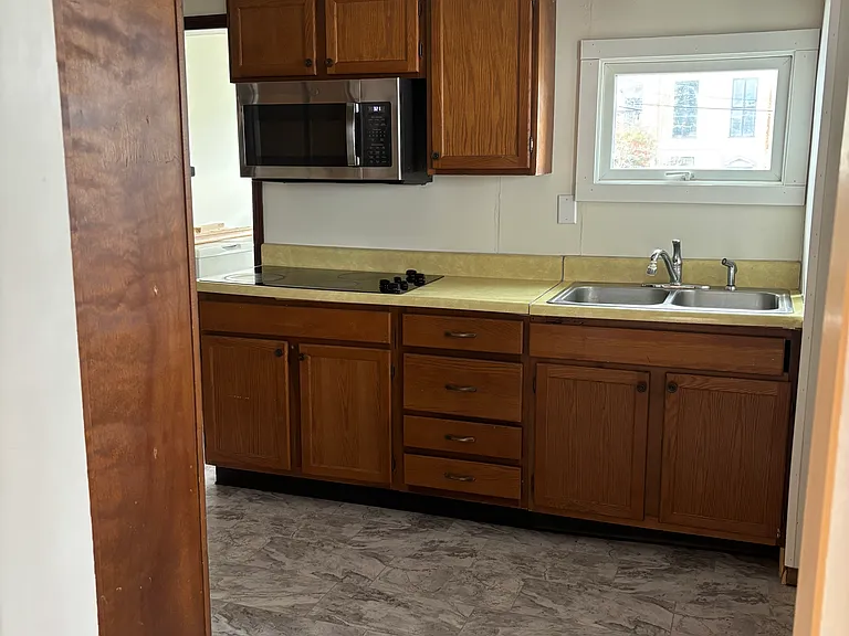 423 Church St — Photo 8