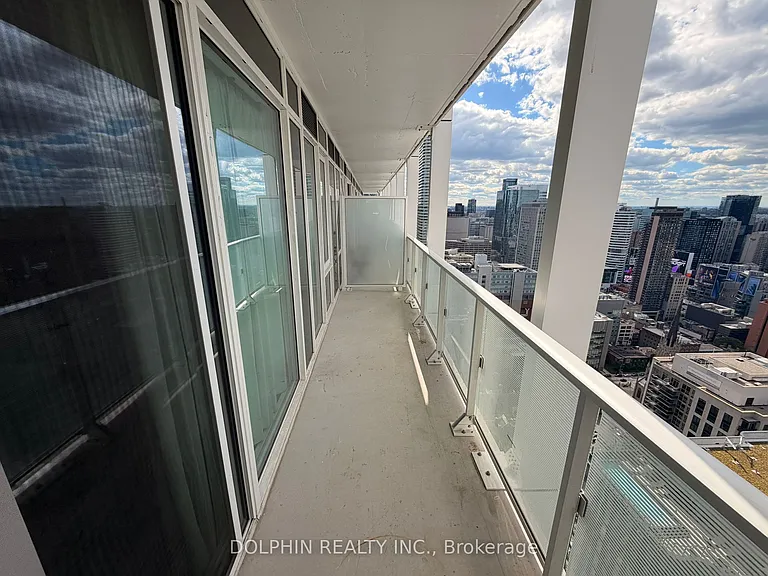 88 Queen St E #4701 — Photo 9