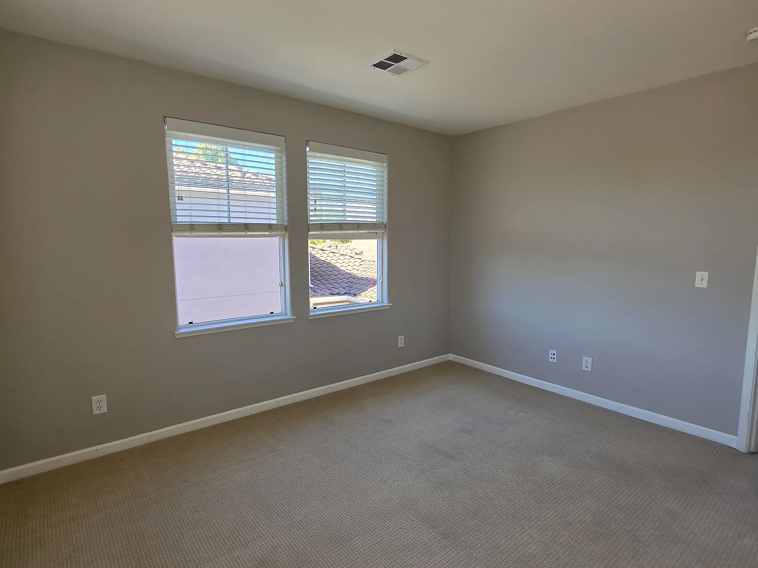 388 Adeline Ave — Photo 3