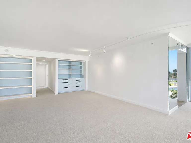 201 Ocean Ave #909B — Photo 14