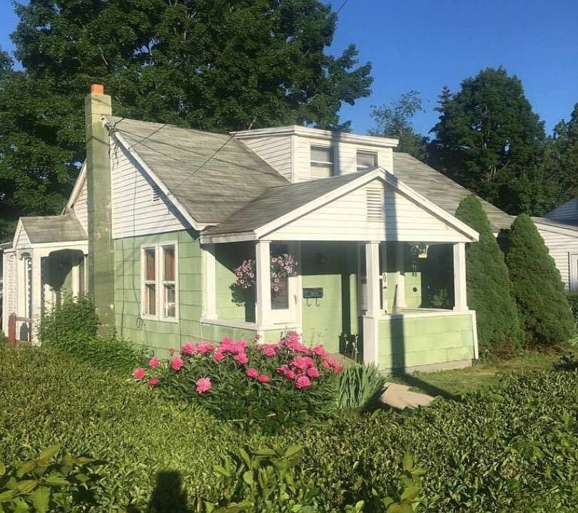 2nd image of 14 King St
