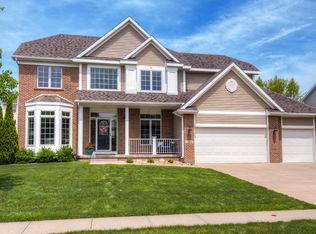15427 Ridgemont Dr, Urbandale, IA 50323