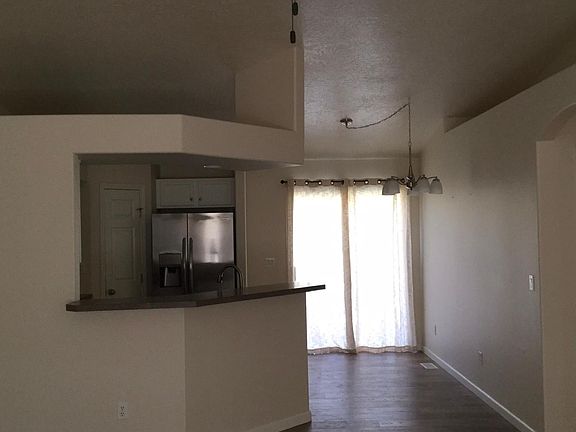 Dining area adjacent to kitchen