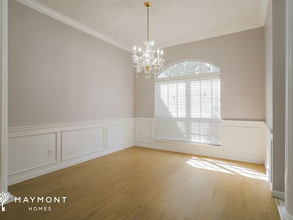 5th image of 101 Nottingham Dr E