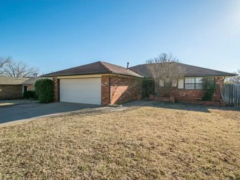 1000 Cottonwood Dr — Photo 19