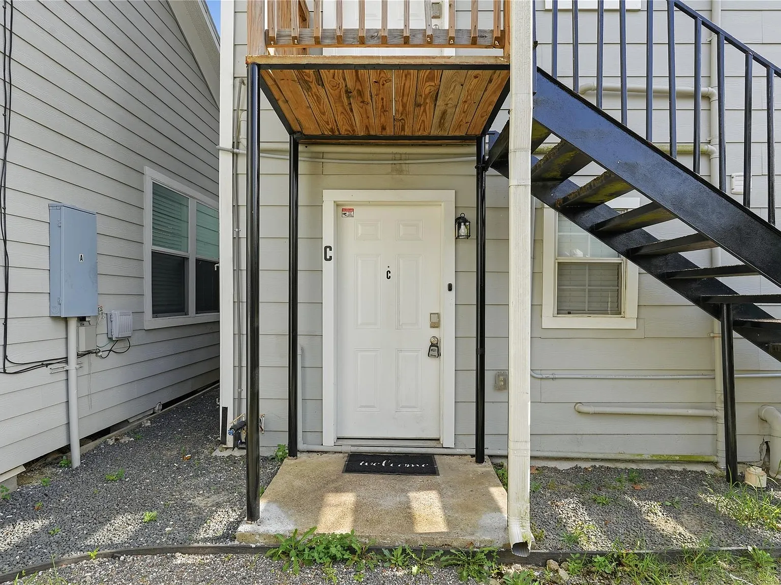 1 bed, 1.0 bath, 499 sqft, $1,100 — Photo 2