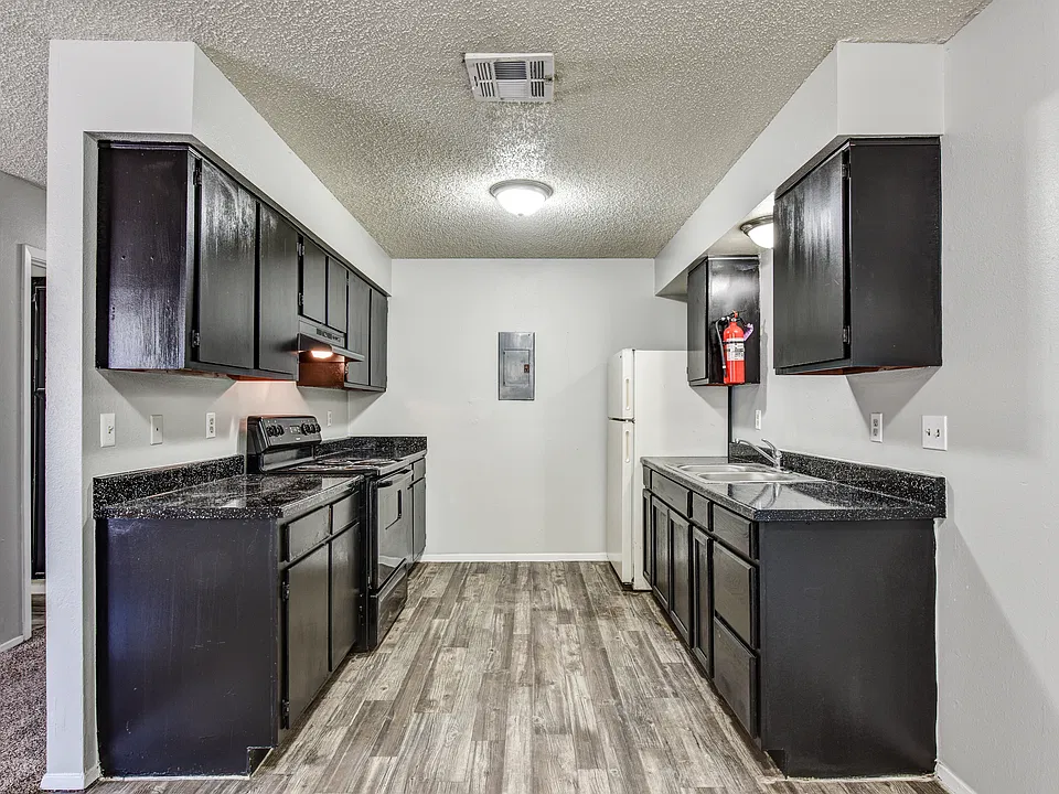 Carroll Lane Apartments
