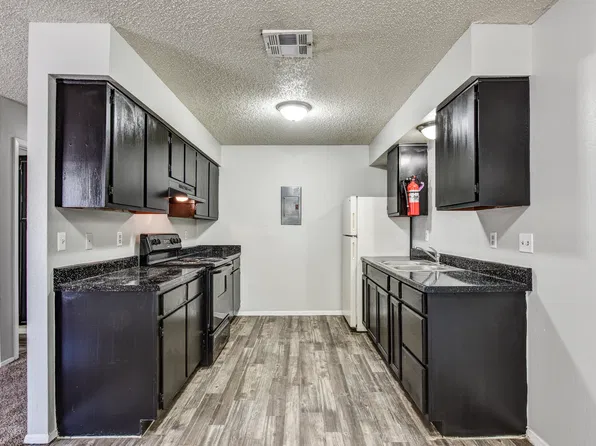 Carroll Lane Apartments