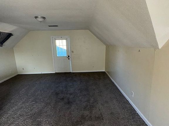 3rd image of 500 E Franklin St #C