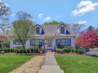 257 S Middletown Rd, Pearl River, NY 10965