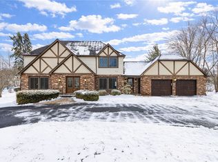 10 Crandon Way, Rochester, NY 14618