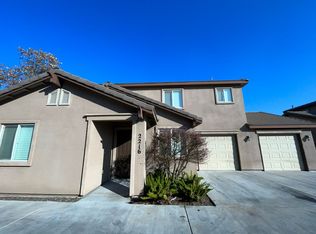 2212-2218 W Lark Ave #2216, Visalia, CA