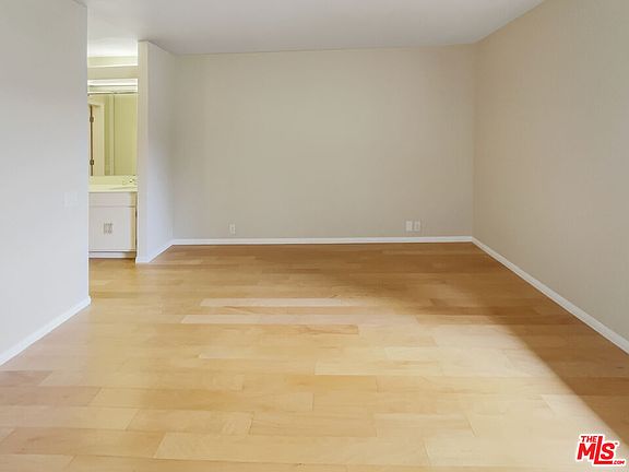 5th image of 865 Miller Ct