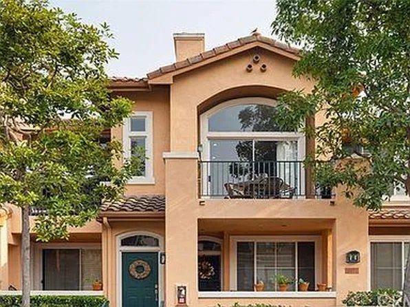 3303 Ladrillo Aisle, Irvine, CA 92606