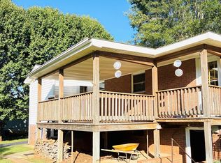 127 Walnut Tree Rd, Statesville, NC 28625