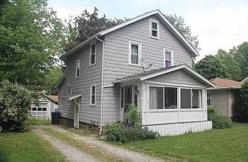 4th image of 2677 Elmwood St