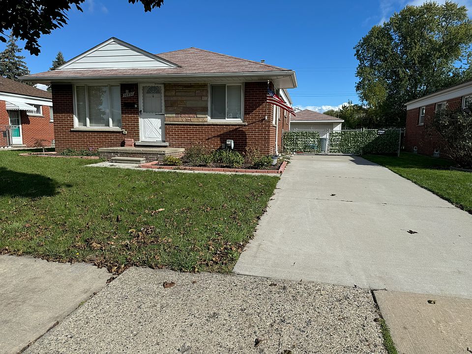 1st image of 26820 Barbara St