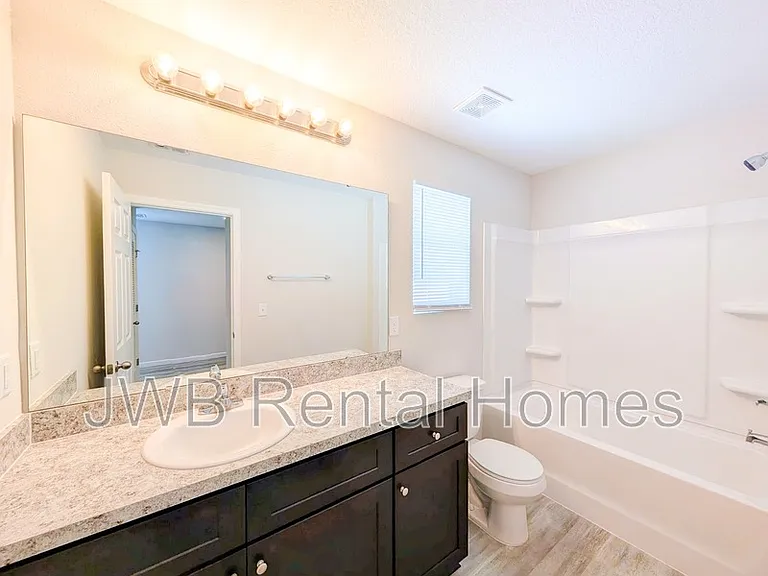 8730 Berry Ave — Photo 11
