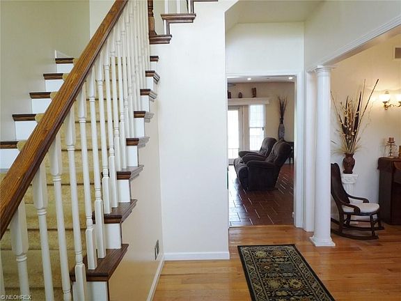 4th image of 208 Plantation Dr