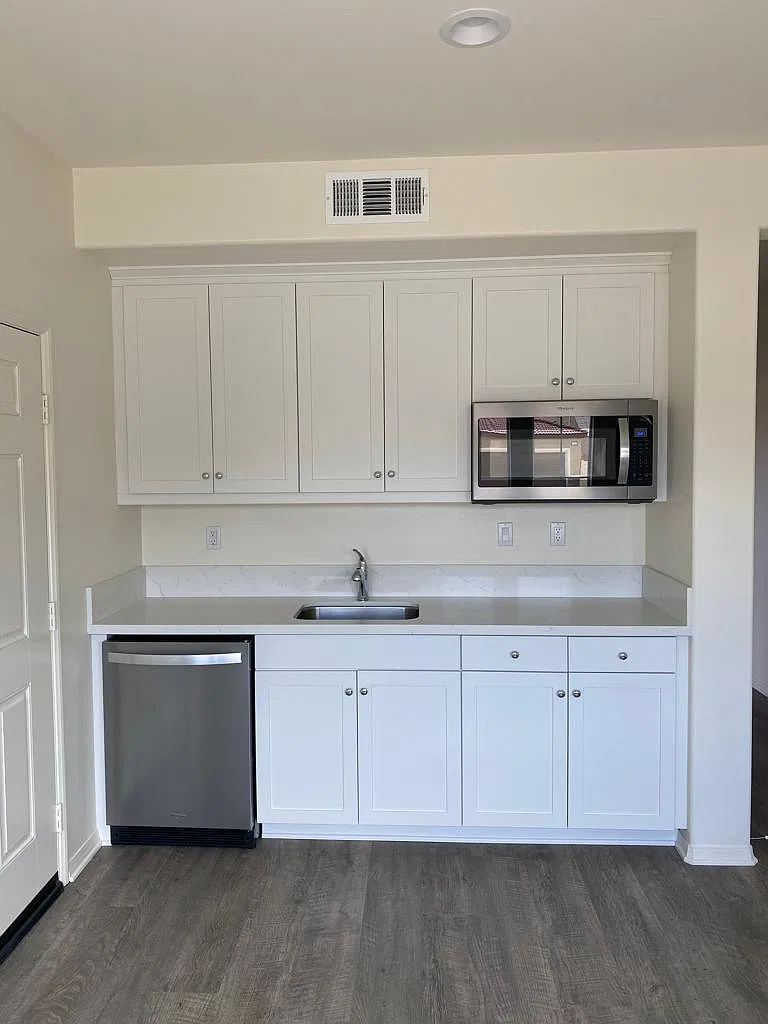 15554 San Francisco Ln — Photo 4