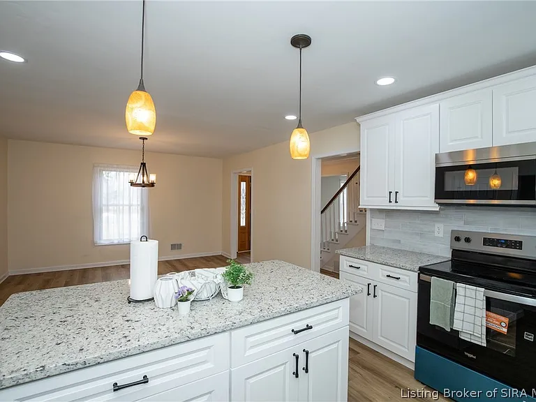 2413 Saint Andrews Rd — Photo 21