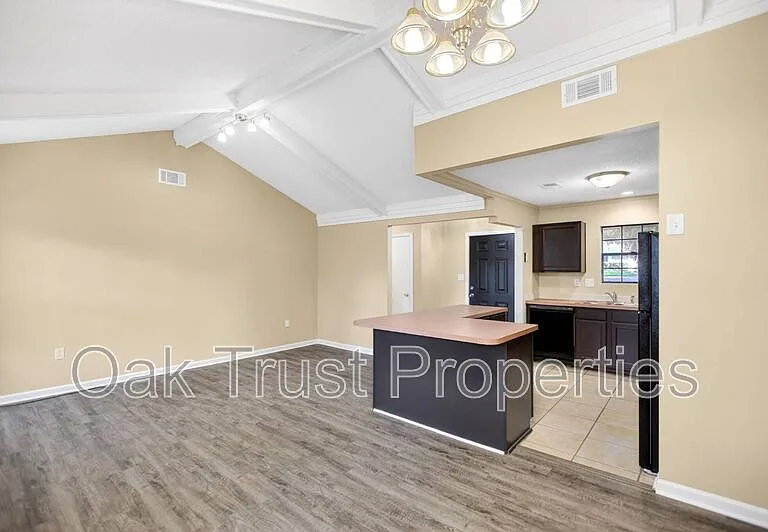 103 Cambell Ct — Photo 10