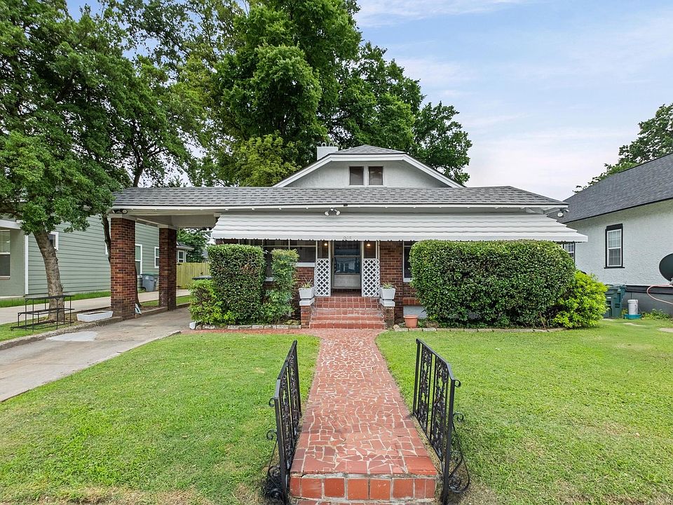 1st image of 985 Forrest Ave