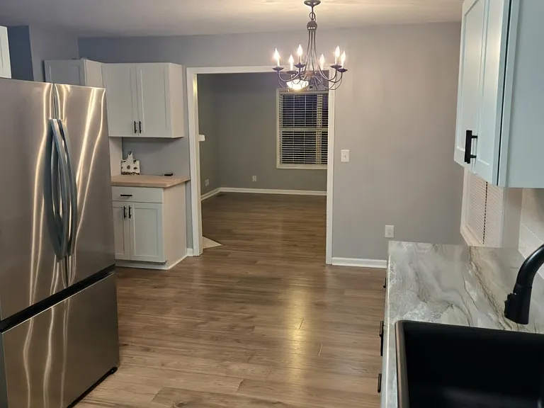 810 Buckhorn Dr — Photo 5