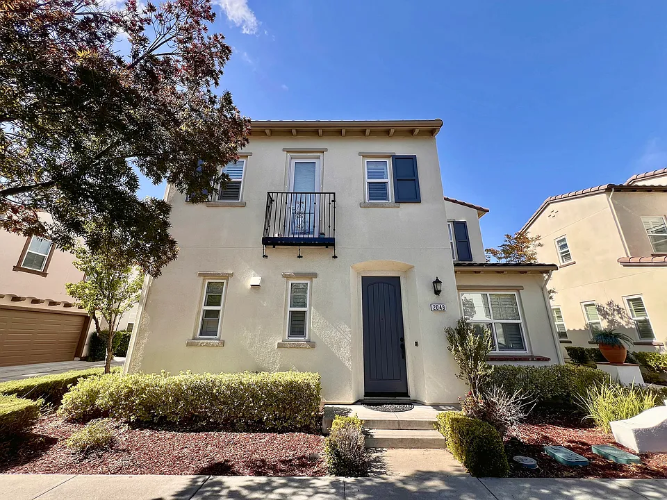 2049 Tarragon Rose Ct