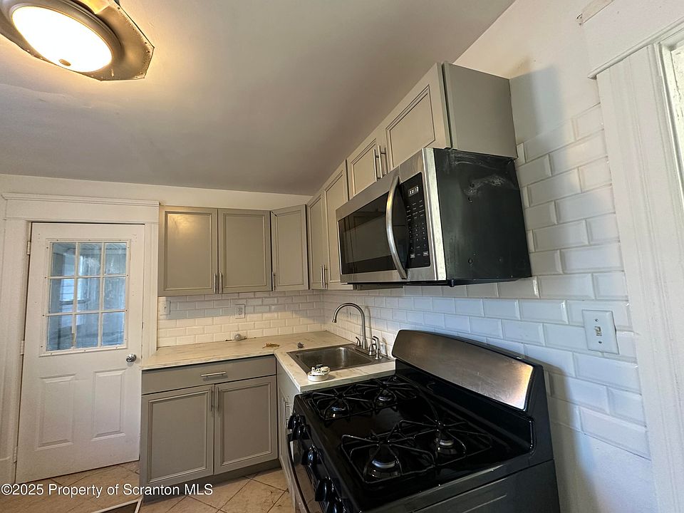 1st image of 16 Sterling Ave