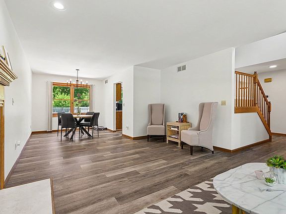 4th image of 4914 Natalie Ct