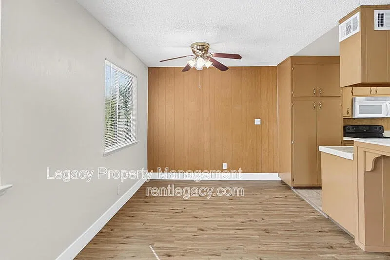 2 bed, 1.0 bath, 840 sqft, $1,495 — Photo 4