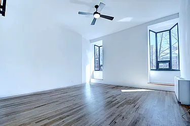 Rented by Urbane Brokerage