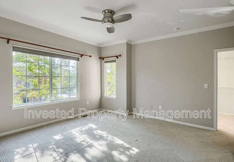 9531 Cedarhurst Ln #D — Photo 11
