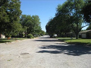2nd image of 132 Cardinal Dr